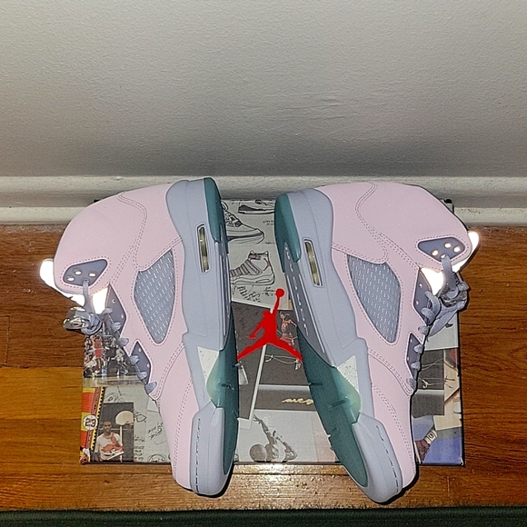 NEW. Jordan 5 Retro SE 'Easter'. US Men's 9. - Picture 3 of 7